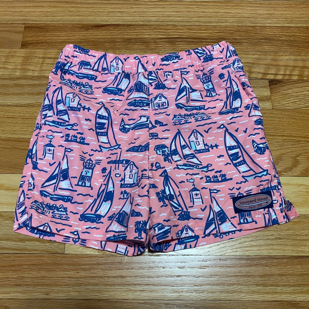 NWT Vineyard Vines boy swim trunks - size 6